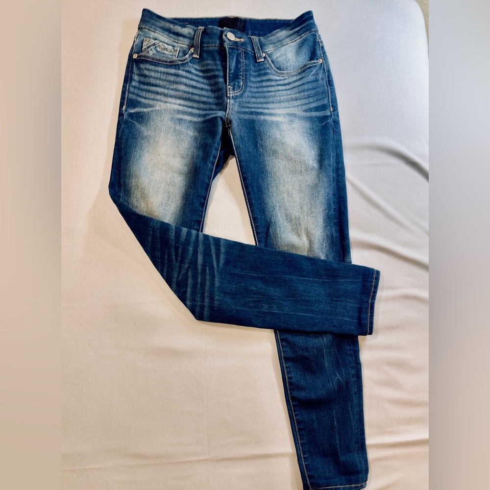 BUCKLE BLACK NWOT Fit No 53 Skinny Jeans - Sz 25 x 32 (tall) or Size 0 - Picture 2 of 5